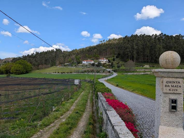 Casa de férias para 7 pessoas, com piscina e jardim e ainda vista em Paredes de Coura