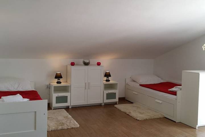 Bella villa / appartamento **** con piscina, a 900 metri dal mare, Wi-Fi, barbecue in Pula-Medulin, Vintijan