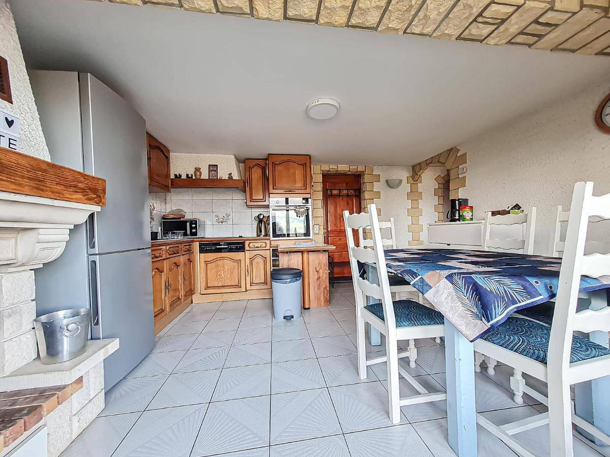 Appartement entier, Two-Bedroom Apartment in Boëge, Région de Thonon-les-Bains