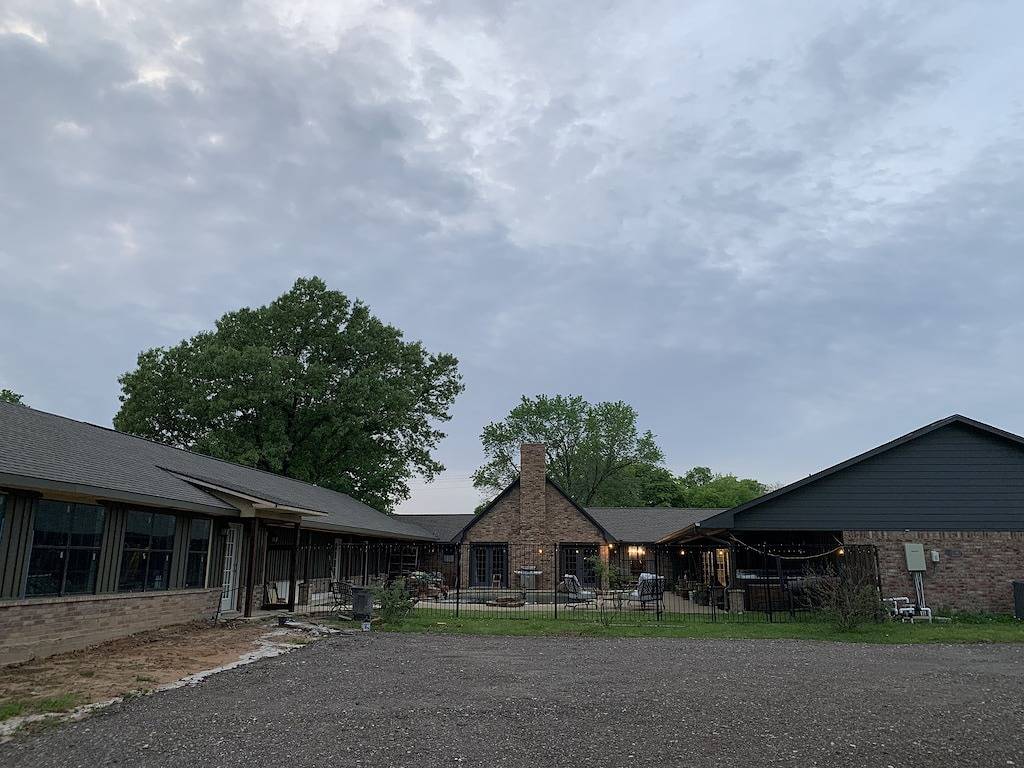 Elken Retreat Experience: relax, rest, enjoy Suite 3 in Van Zandt County