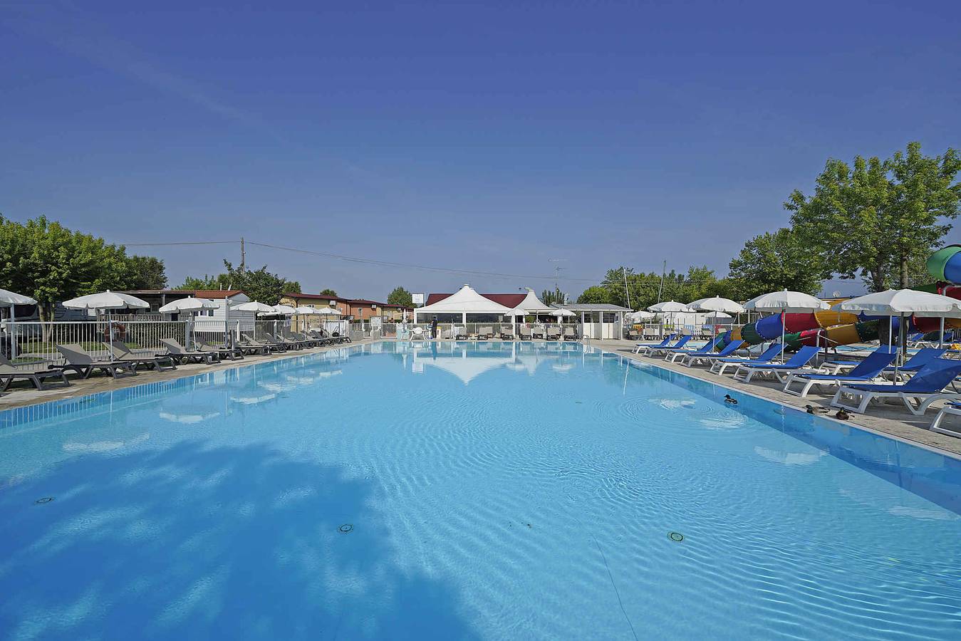 Mobilehome Camping Butterfly ****  in Peschiera del Garda, Gardasee-Berge
