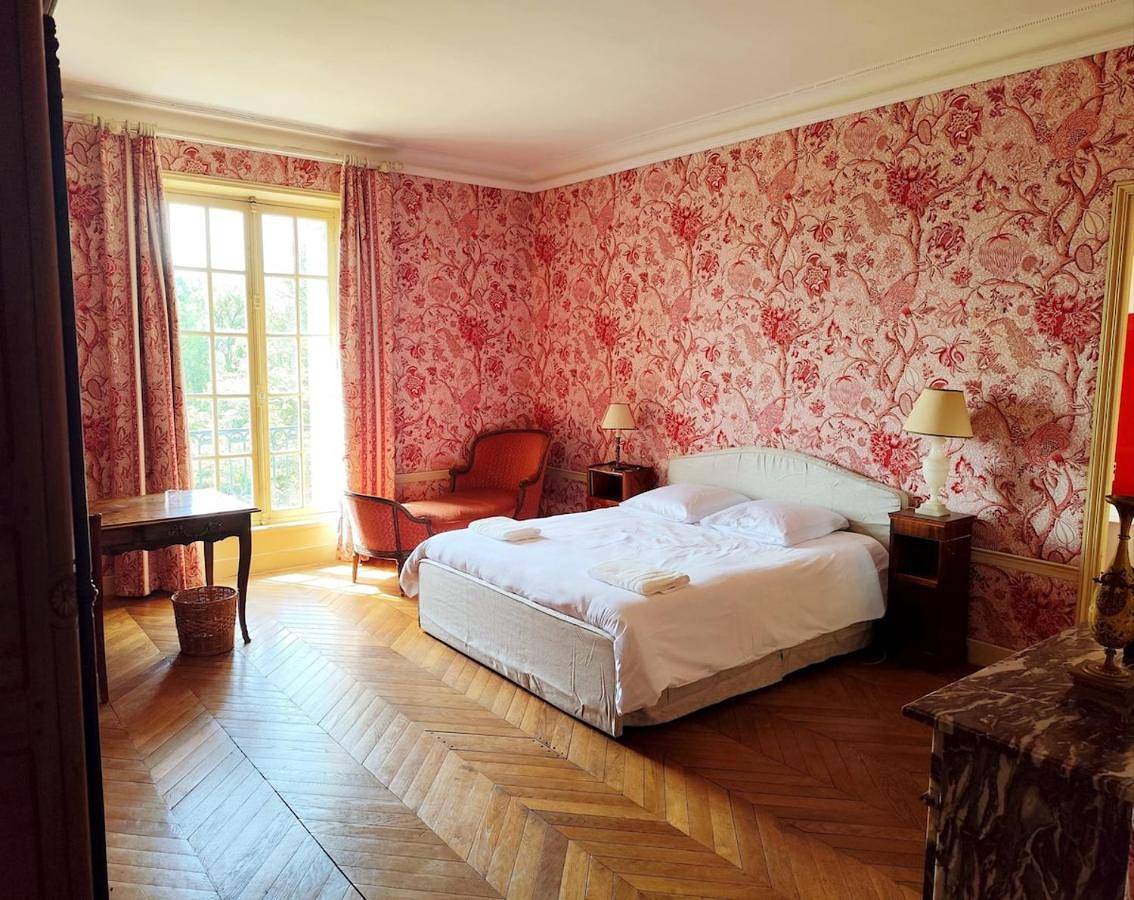 Château Champêtre 8 chambres, parc 18 ha, 4 étangs in Fontenoy, Aisne