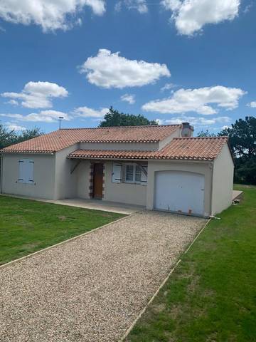 Gîte pour 6 personnes, avec jardin et vue sur le lac dans Lac du Jaunay