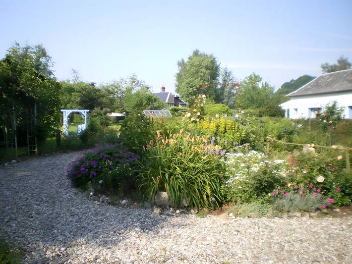 Maison Le Clos des Ânes : terrasse privée et jardin privatif à Sainte-Marguerite sur Duclair in Sainte-Marguerite-sur-Duclair, Région de Rouen