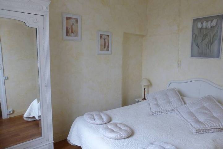 Location de vacances pour 4 personnes, avec piscine et jardin, animaux acceptés à Denicé - 4