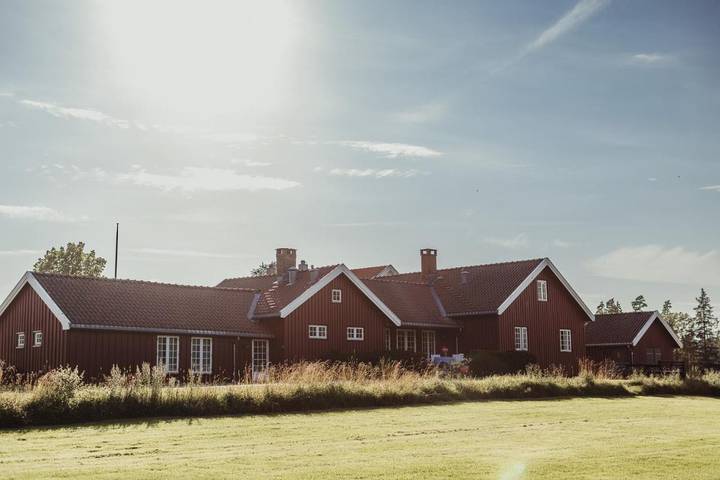 Ferienhaus für 13 Personen, mit Terrasse und Garten sowie Ausblick in Halden