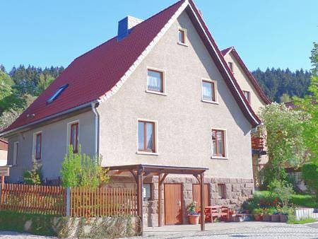 Ganze Ferienwohnung, Ferienhaus Bergwiese - Ferienhaus mit 75qm/ 2xSchlafraum/ 2xWohnraum in Rotterode, Rennsteig