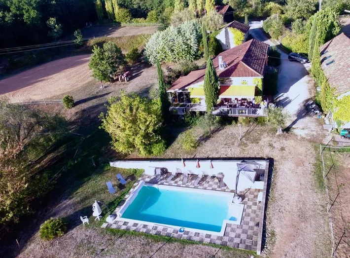 Casa de vacaciones para 12 personas, con jardín además de piscina y vistas - 1