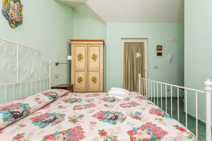 Chambre d’hôtes 'Terra' avec vue sur la mer, piscine commune et Wi-Fi in Calatabiano, Province de Catania
