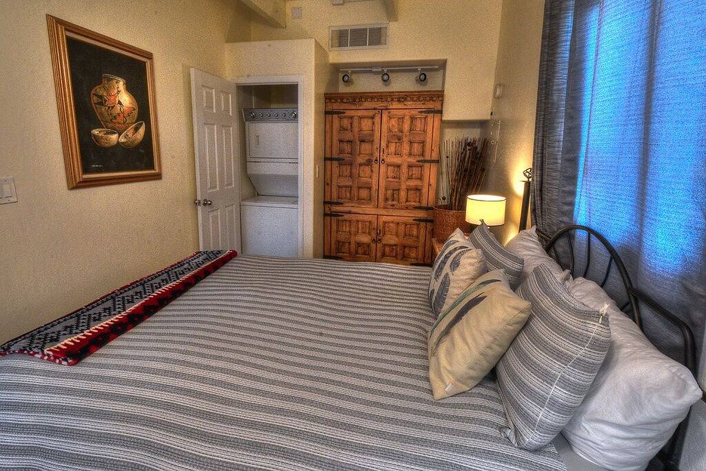 Ganze Wohnung, Privat, praktisch, bequem. Mit den besten Thunder Mountain Views. Gut Va in Sedona, Oak Creek Canyon