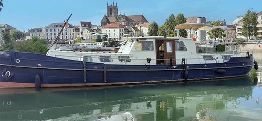 Bateau pour 2 personnes, avec terrasse et vue dans Île de France