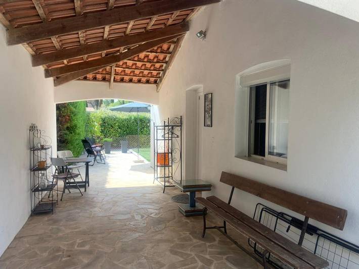 Gîte pour 2 personnes, avec vue ainsi que jardin et terrasse à Saint-Clément-de-Rivière