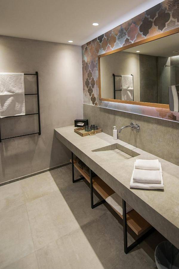 Hôtel pour 6 personnes, avec vue et sauna ainsi que piscine et jardin, animaux acceptés à Fiss - 2