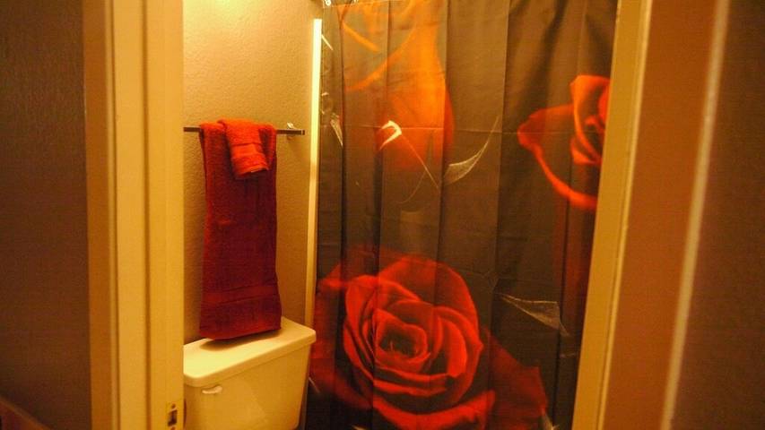 Vacation rental for 3 people, with pool in Glendale