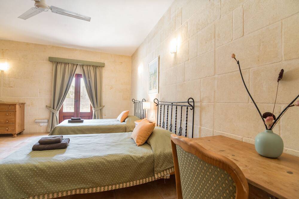 Gianni - Xewkija Holiday Home in Xewkija, Gozo