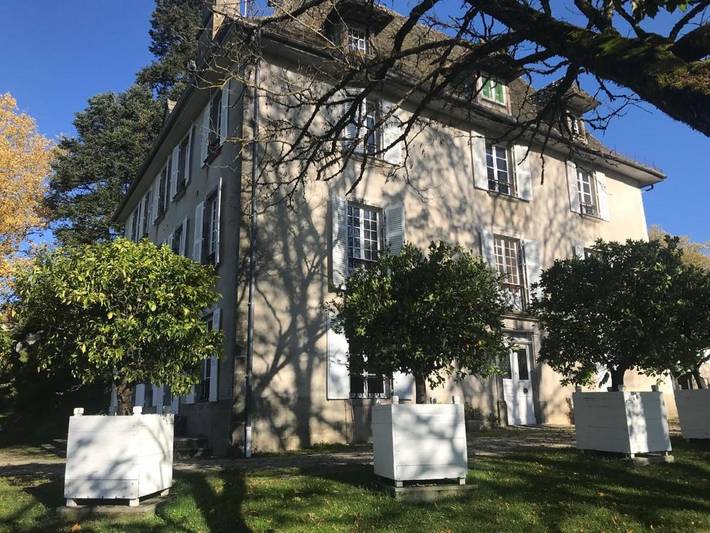 Villa pour 12 personnes, avec Terrasse ainsi que Jardin et Vue dans Ayrens