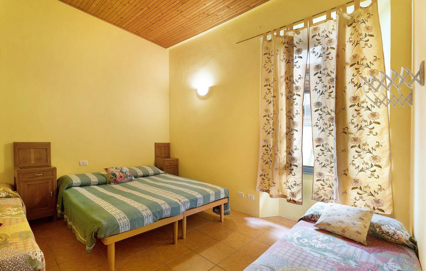 Gästehaus "Quadrifoglio" in Lago d'Orta mit Balkon, Gemeinschaftsgarten & Wlan in Ameno, Comune di  Ameno