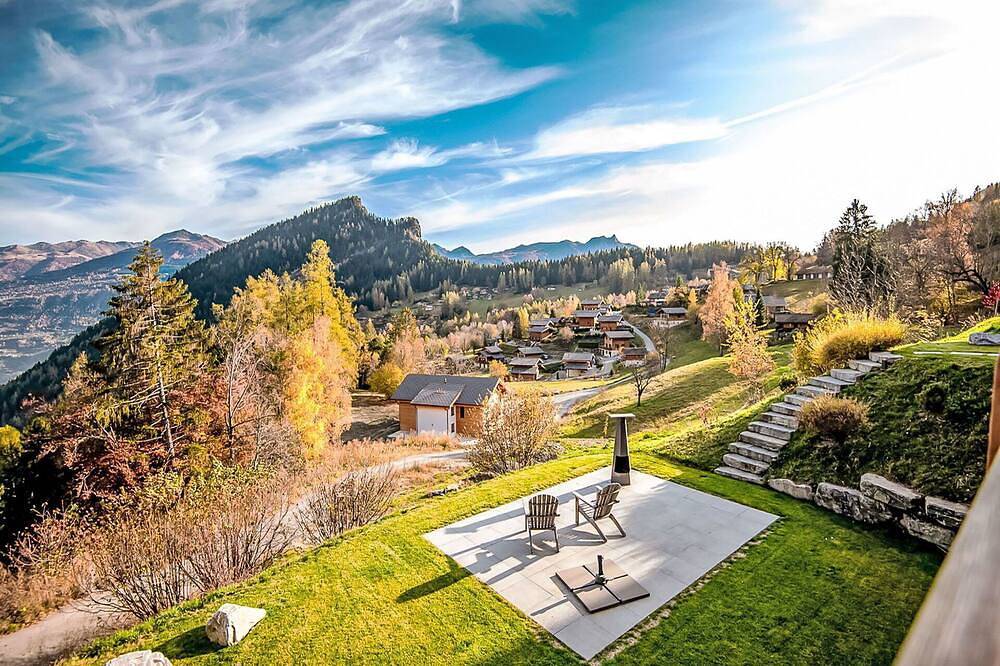 Alleinstehendes Ferienhaus mit  W-Lan, Tv, Terrasse, Haustiere erlaubt, Panoramablick, Parkplatz in Ovronnaz, Chamoson