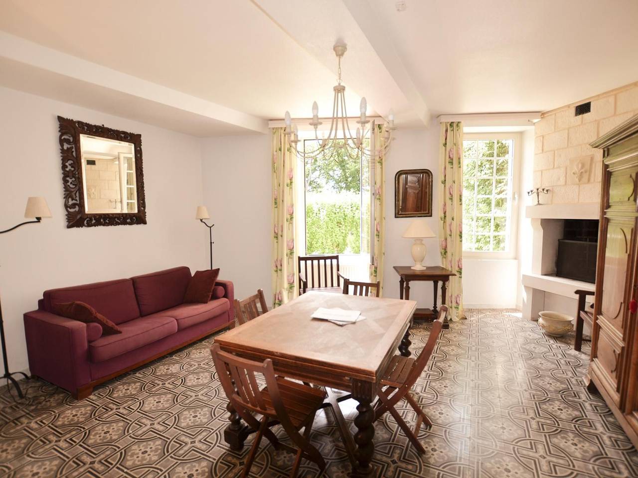18th-century house by the canal, 3 bedrooms near golf and castles in Tanlay, Avallon region