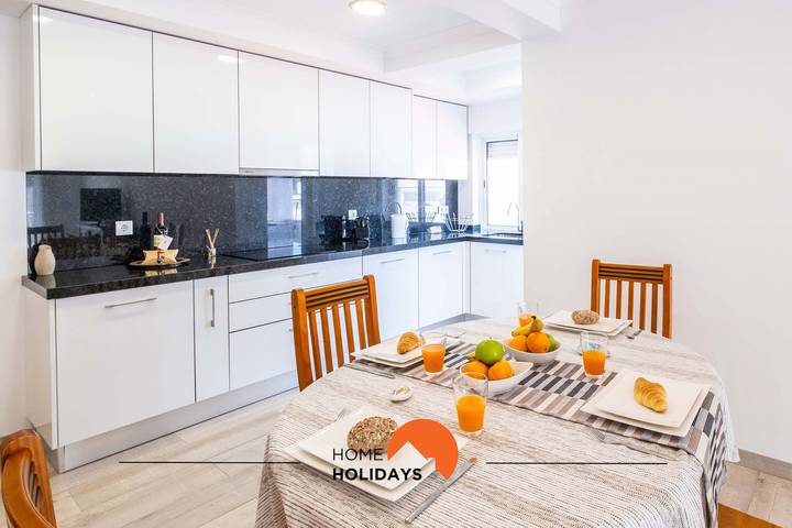 Holiday rental for 5 people, with balcony in Olhos de Água