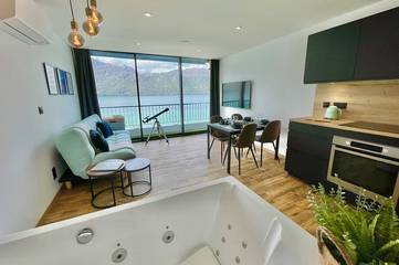 Gîte pour 4 personnes, avec jacuzzi à Tresserve
