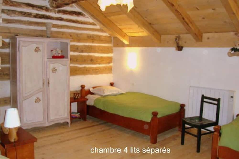 Ker Bela Bartok  -Chalet-Familiar-Vista a la Montana-Baño privado con bañera in Saint-Pierre-dels-Forcats, Región de Prades (Francia)