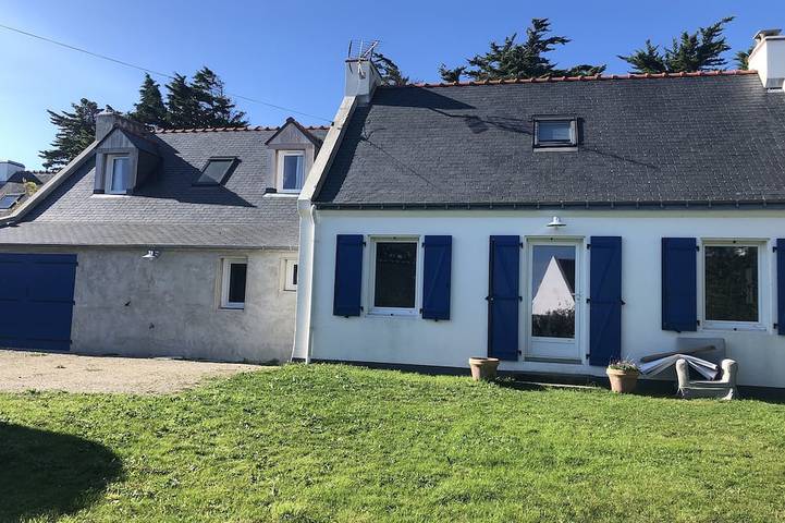 Location de vacances pour 10 personnes, avec terrasse et jardin dans Plage Castoul Le Palais