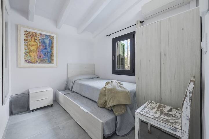 Renovated Villa with Pool and Garden, 900 mts from Pollensa Town in Torrent de la Vall d'en Marc, Pollença