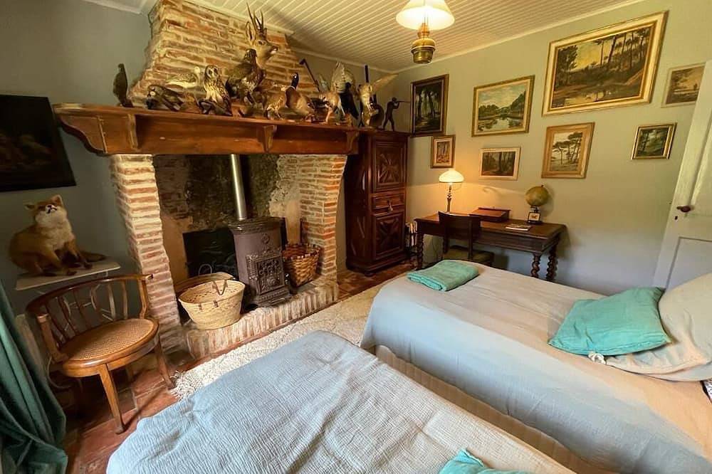 Relais De Chasse Au Milieu D Un Airial in Sore, Landes
