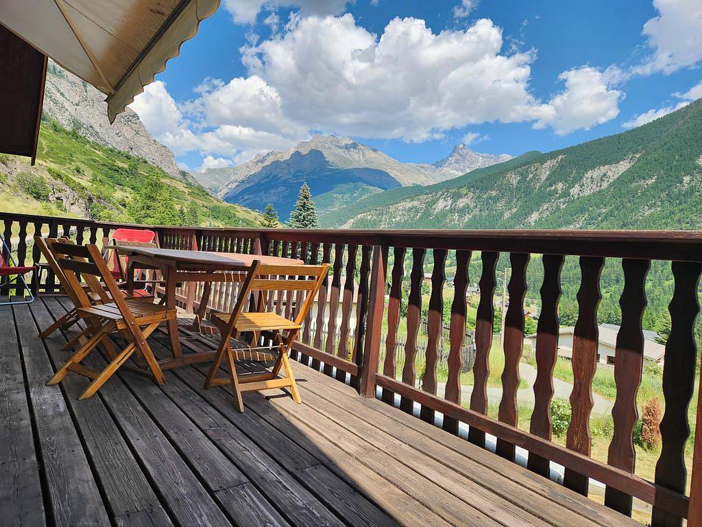 Gîte für 8 Personen mit Terrasse in Saint-Paul-sur-Ubaye, Barcelonnette und Umgebung