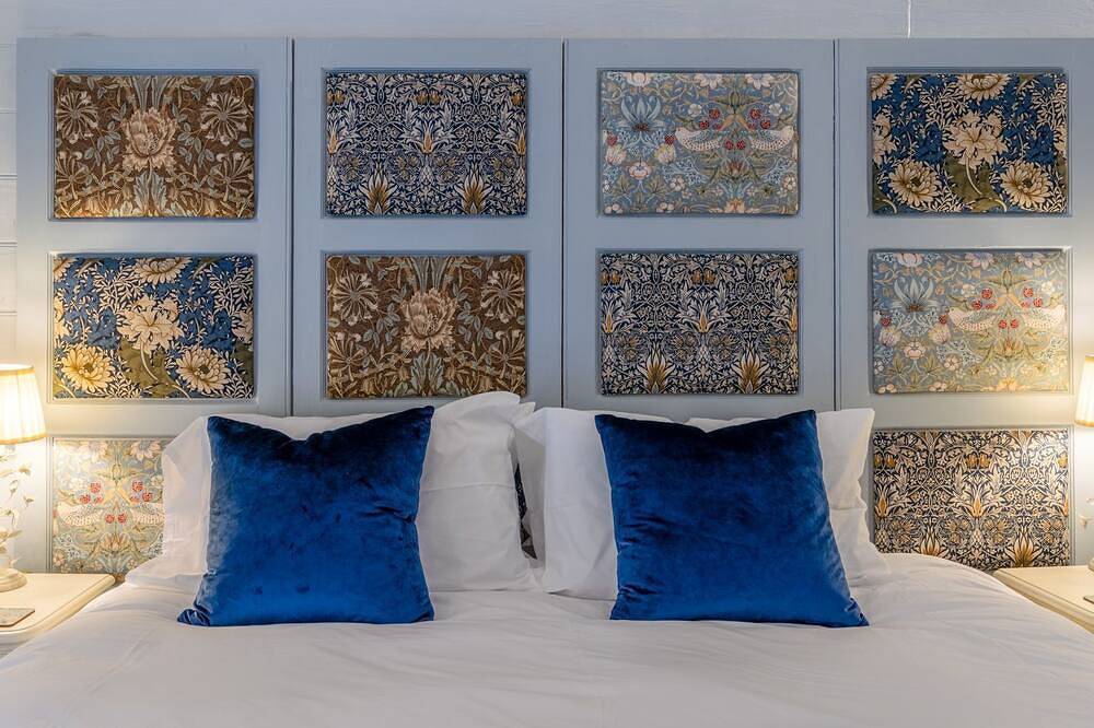 Farthingdales - sleeps 4 guests in 2 bedrooms in Burford, Oxfordshire