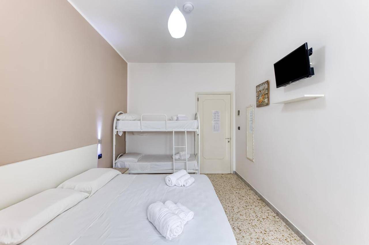 Double or Twin Room with Private Bathroom in Ugento, Golfe de Tarente