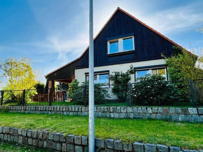 Ferienwohnung für 6 Personen, mit Terrasse und Garten sowie Ausblick in Kyritz