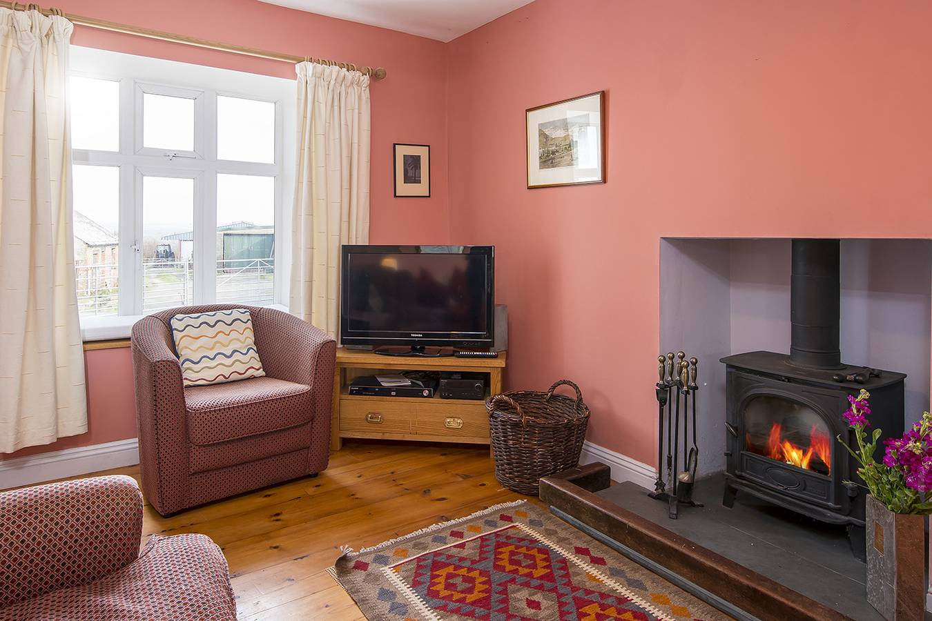 Cosgod Ingli in Newport (Pembrokeshire), Pembrokeshire