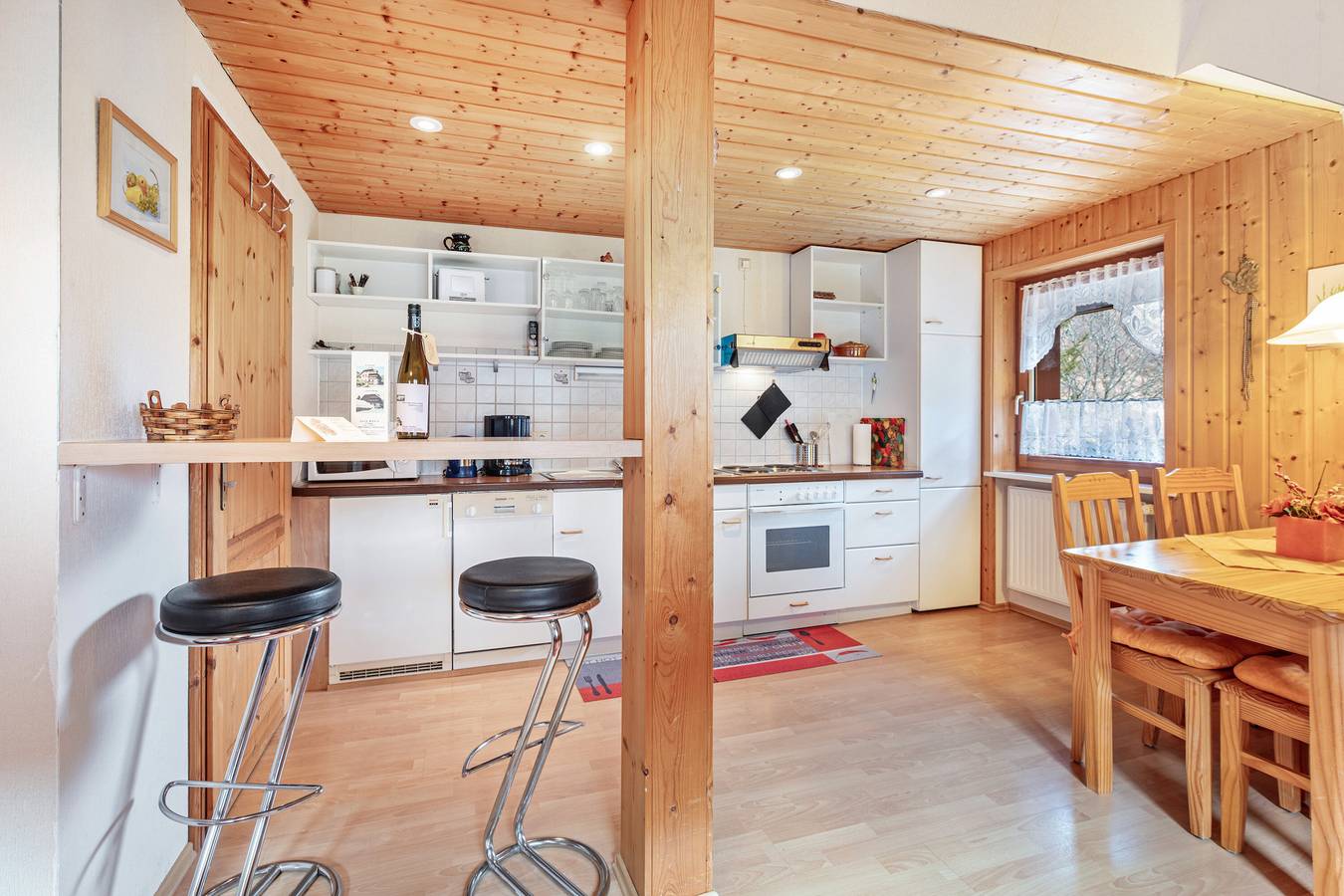 Ganze Wohnung, Ferienwohnung 'Zum Silberberg' mit Bergblick, Gemeinschaftsgarten und Wi-Fi in Suedlicher Schwarzwald, Todtnau