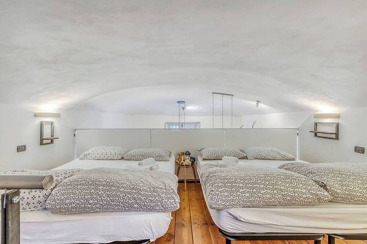 Ganze Wohnung, Le Bon Bon Rose Alpine Retreat for 4, Cesana Torinese, Italy in Cesana Torinese, Via Lattea