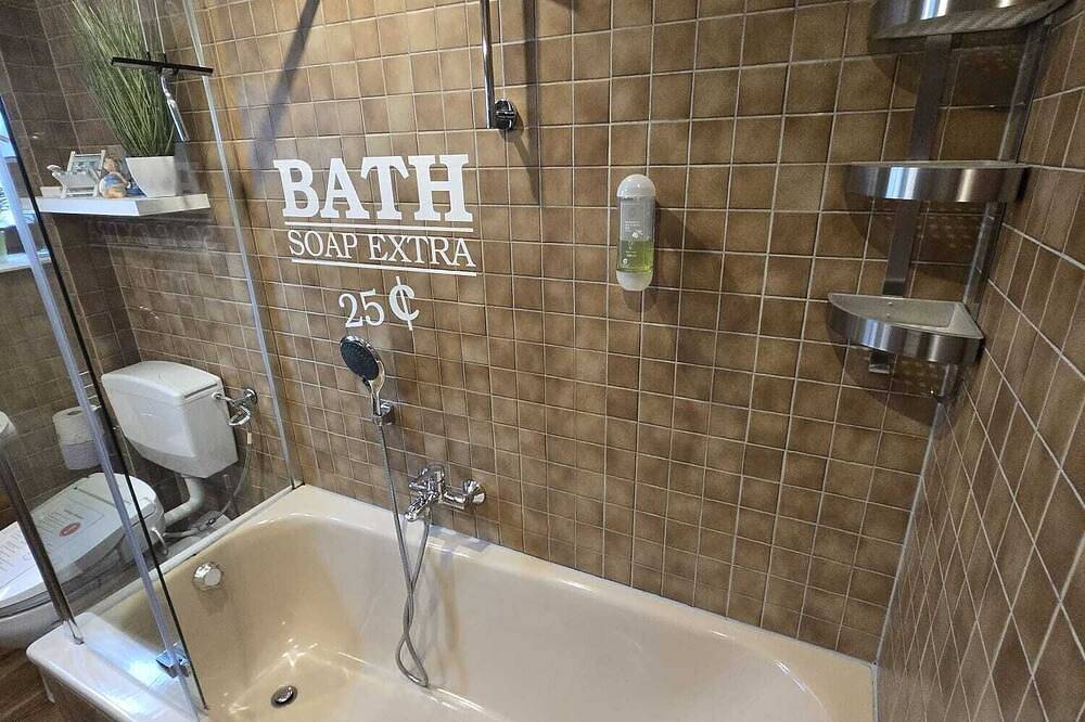 Ganze Wohnung, Ferienwohnung Salut für bis zu 6 Personen in Saarbrücken, Saargau