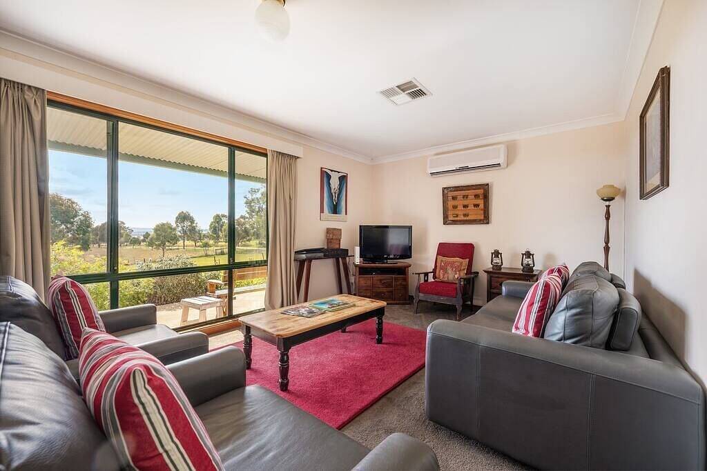 Ithaca Farm Cottage Country View Seclusion in Mid-Western Regional Council