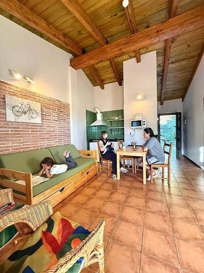 Location de vacances pour 6 personnes, avec piscine et vue ainsi que jardin et balcon à Bierge - 3