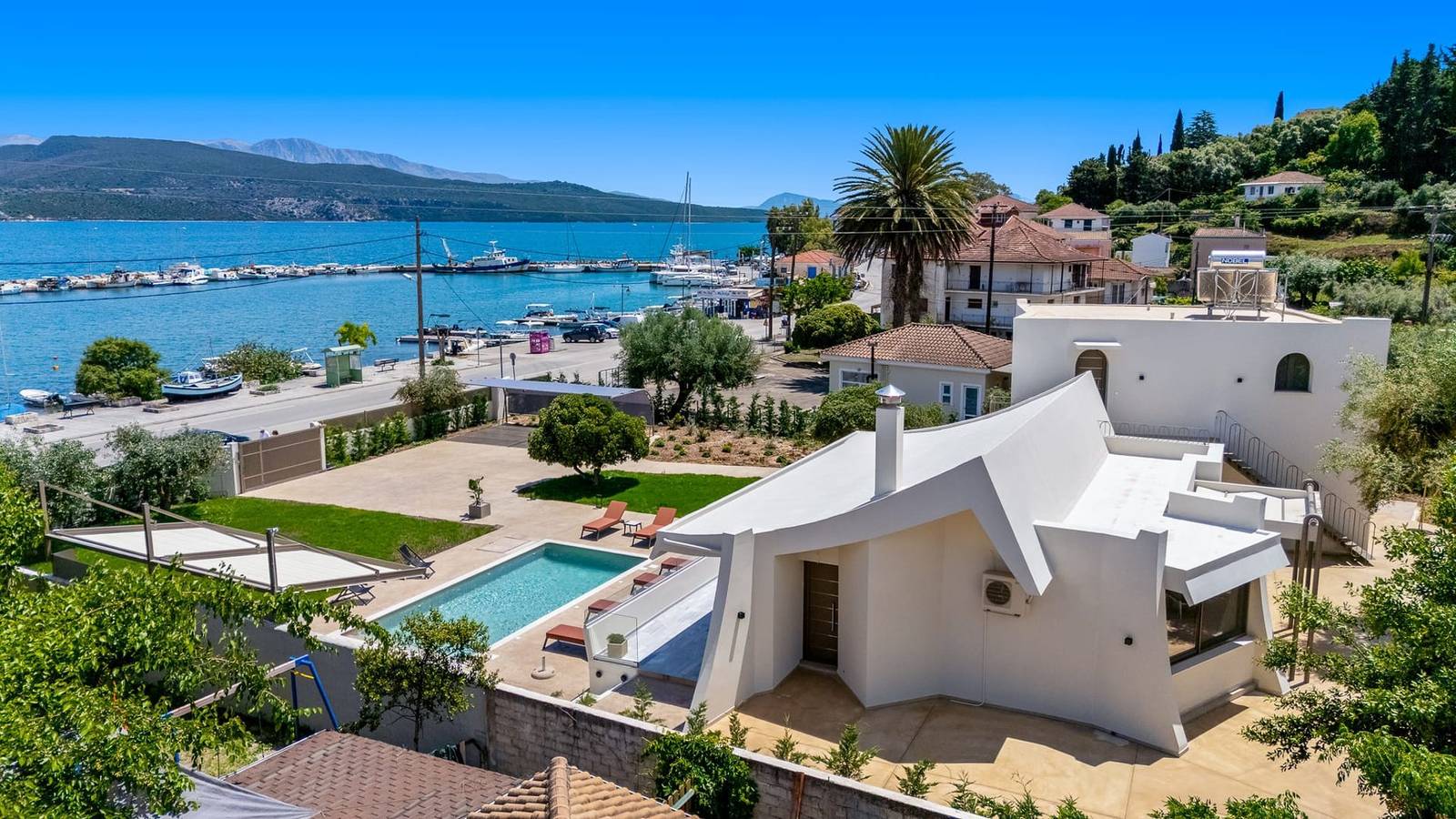 Thrilling Lefkada Villa | Villa Thea Mare | 3 Bedrooms | Private Outdoor Pool in Ligia, Grèce