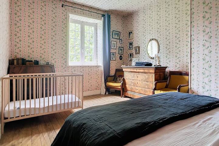 Location de vacances pour 11 personnes, avec terrasse et jardin à Saint-Étienne-la-Thillaye - 4