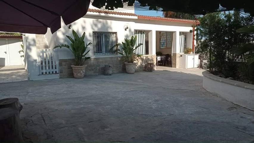 Casa vacanza per 15 persone, con panorama e terrazza in Torre Ovo