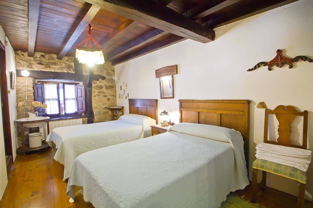 House of integral rent in the center of Cantabria. 8 people in La Serna, Arenas de Iguña