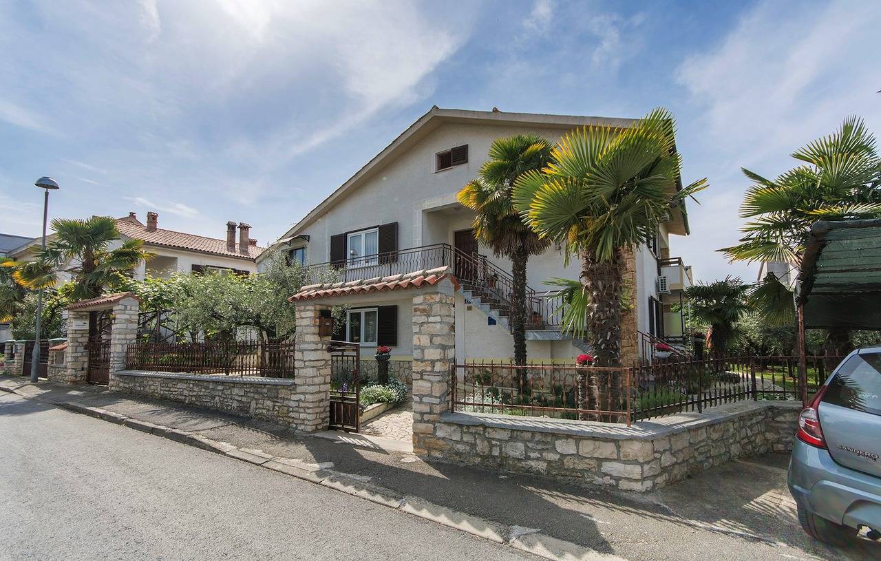 Ganze Wohnung, Ferienwohnung Emili Ii A3 mit Balkon
 in Poreč, Porec und Umgebung