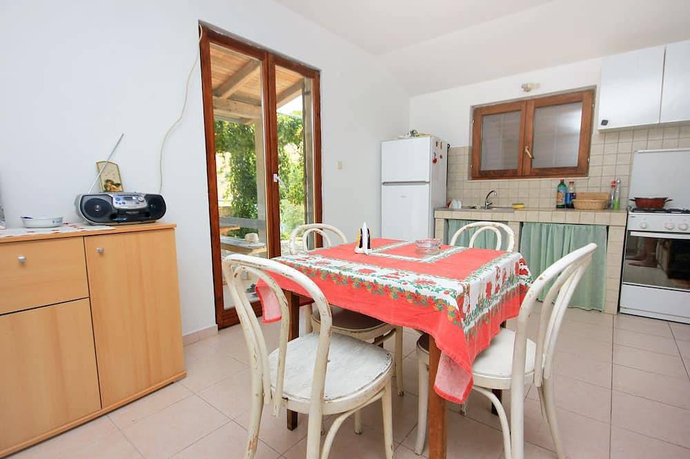 Casa dei pescatori accanto al mare Baia Statival, Isole Incoronate - Kornati (K-8164) in Kornati, Parco Nazionale Kornati