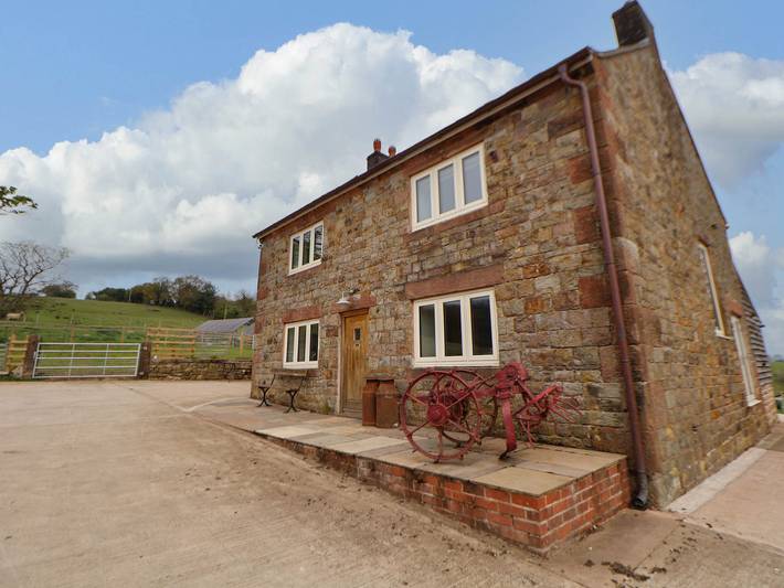 Gîte pour 8 personnes, avec jardin, animaux acceptés - 1