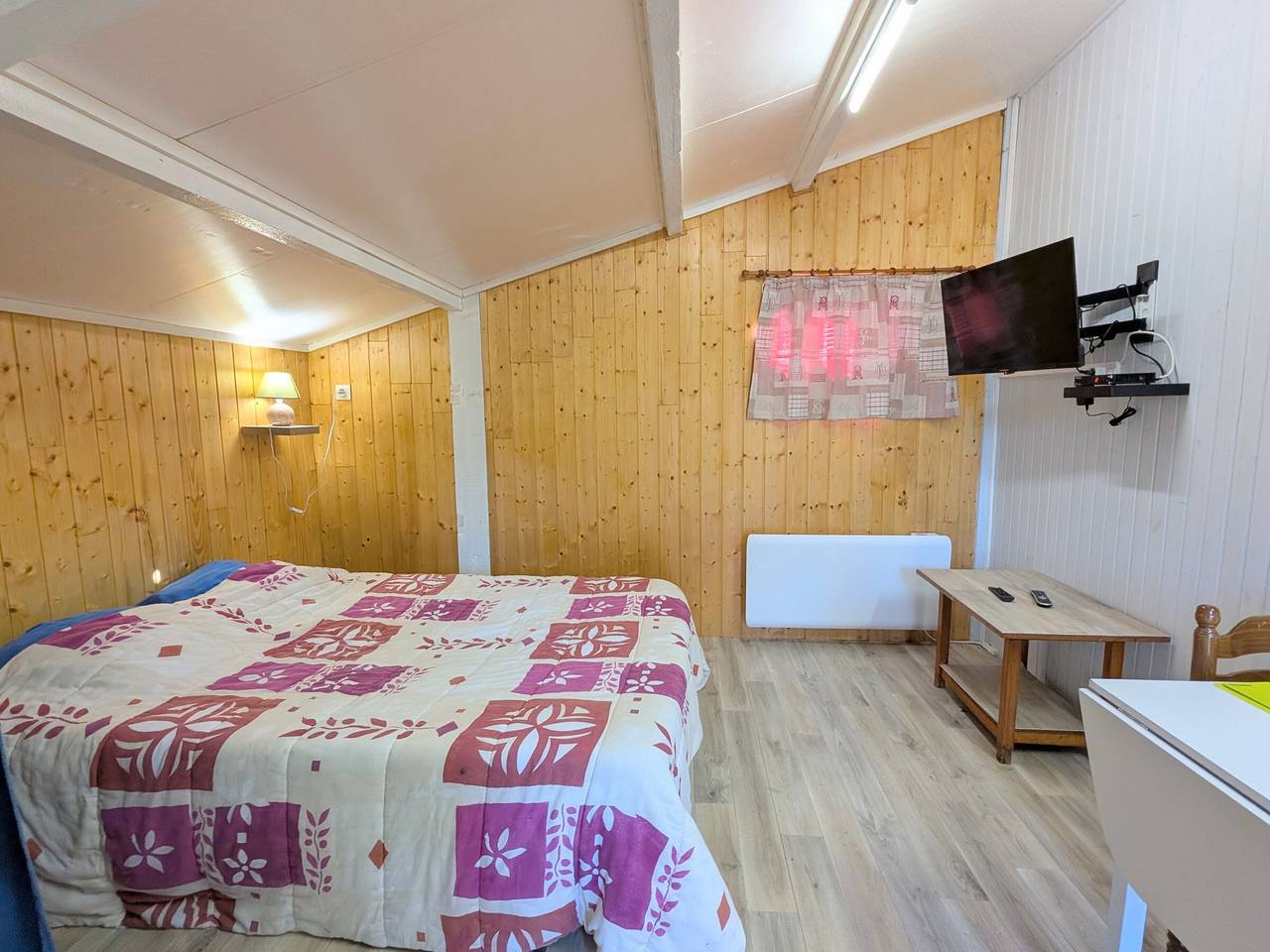 Île privée en Berry - Paradis au bord de la rivière in Le Menoux, Région de Châteauroux