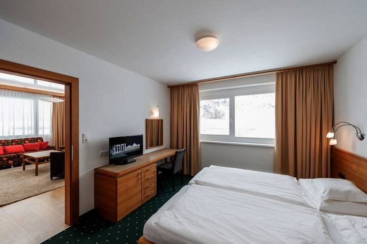 Ferienwohnung für 6 Personen, mit Ausblick und Sauna sowie Balkon in Obergurgl - 3