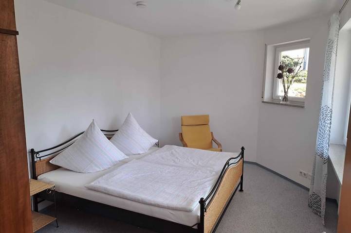 Ganze Wohnung, Ferienwohnung Groß - 2-Raum-Ferienwohnung Groß, Dusche/Wc, 43 qm, Eg in Bermatingen, Region Bodensee-Oberschwaben