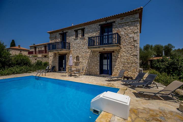 Villa for 6 people, with Balcony and Terrace in Alykes